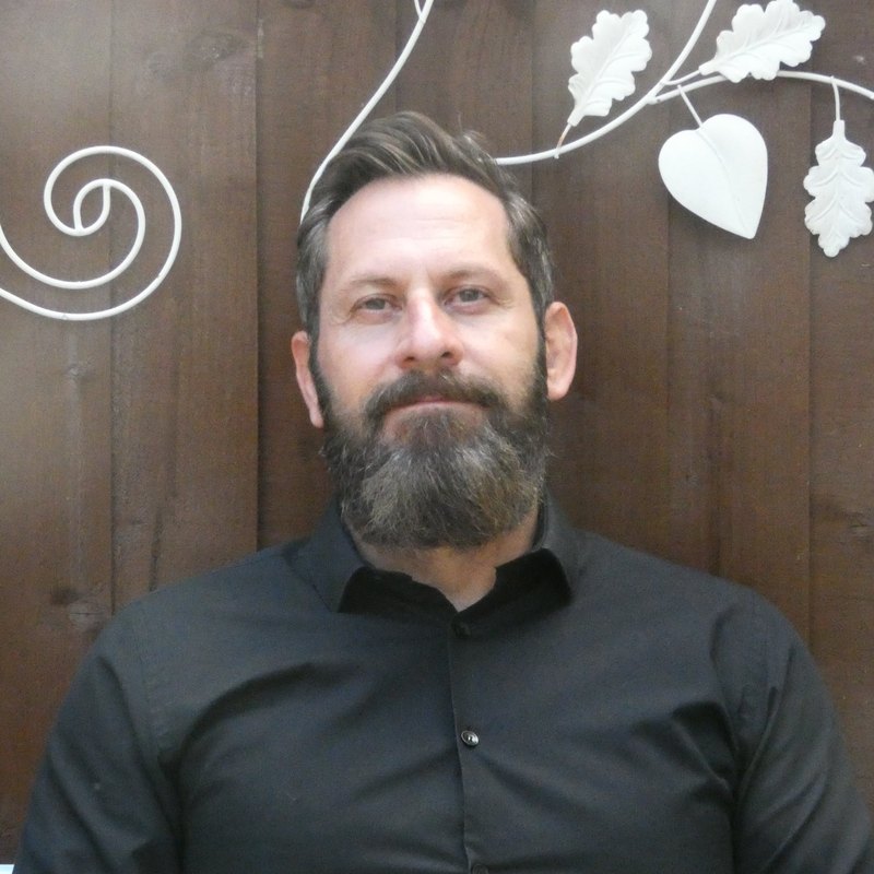 Gerhard Sagat, Founder