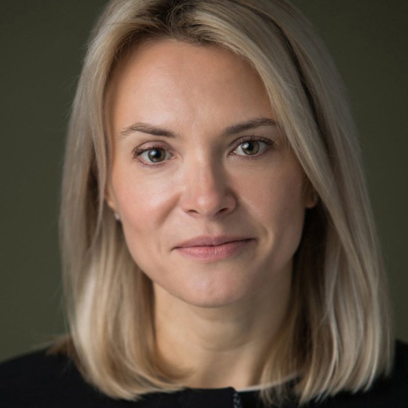Elen Barber, Managing Director, Online